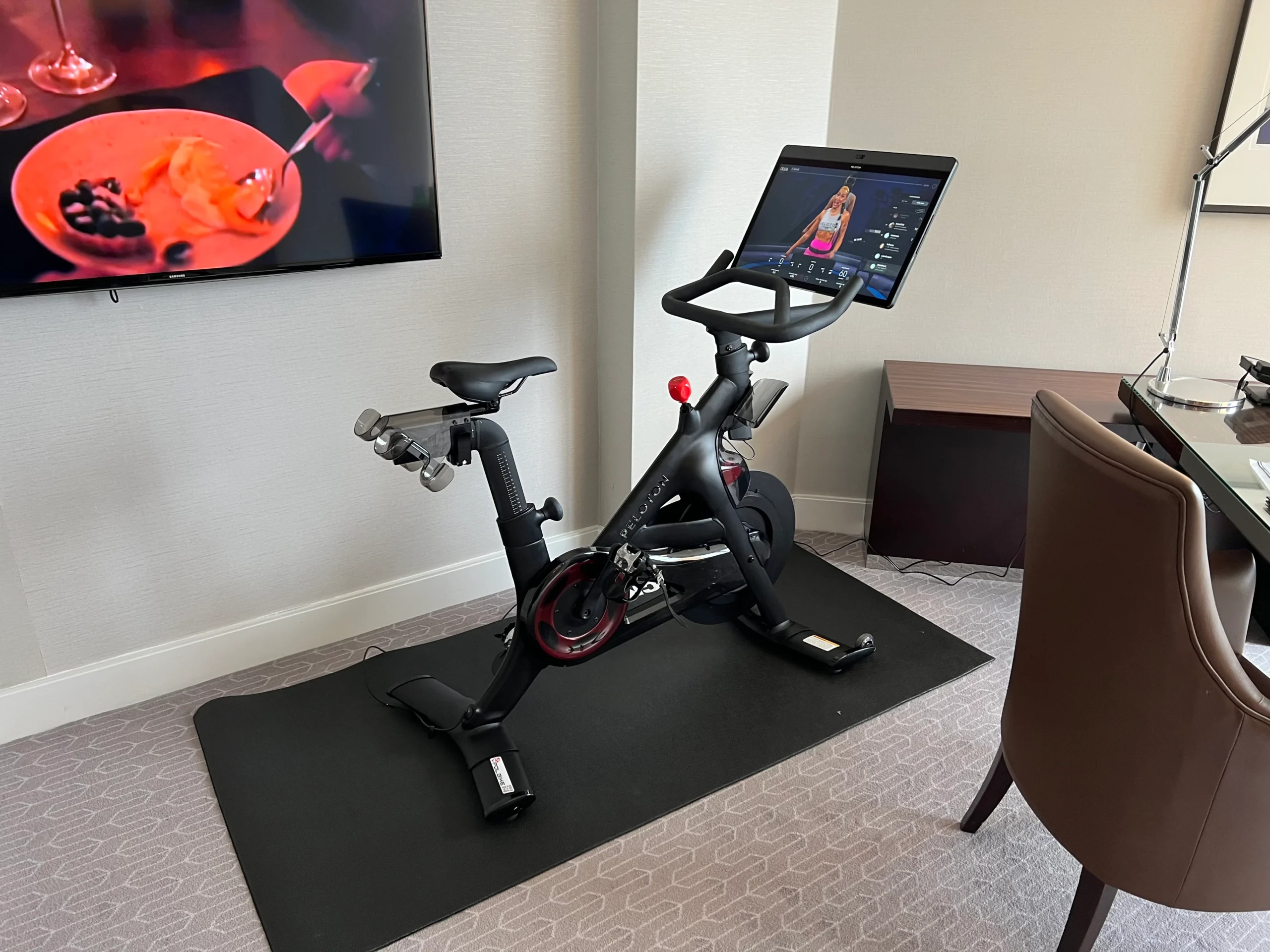Peloton Bike+ 24” HD Rotating Touchscreen